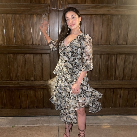 ASTR THE LABEL RALEIGH DRESS - Picture 2 of 3